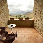 Le Calvie, Camerino