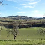 Le Calvie, Gospodarstwo wiejskie *