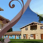 Le Calvie, Camerino