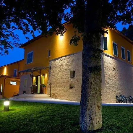 Casa di campagna Le Calvie, Camerino