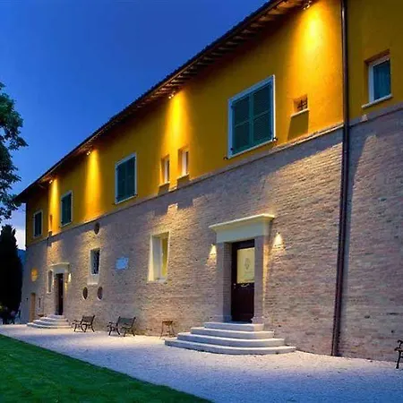 Le Calvie, Camerino